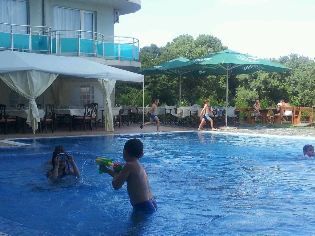 Hotel Sunset Beach Lozenets Eksteriør bilde
